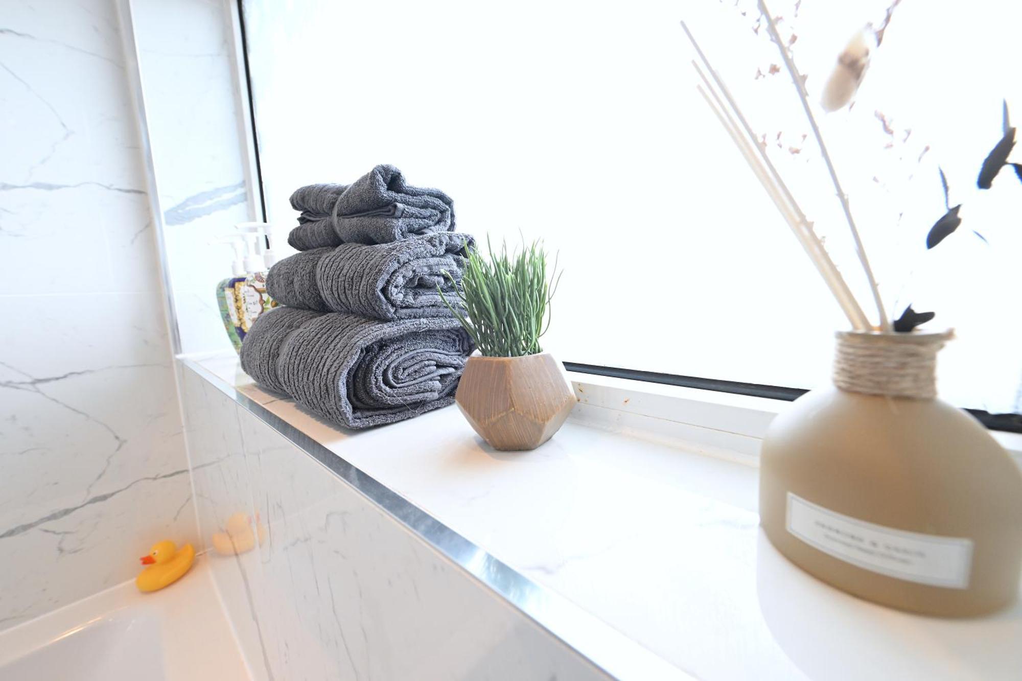 Superb 4 Bedroom Flat In The Heart Of Camden Town Лондон Экстерьер фото